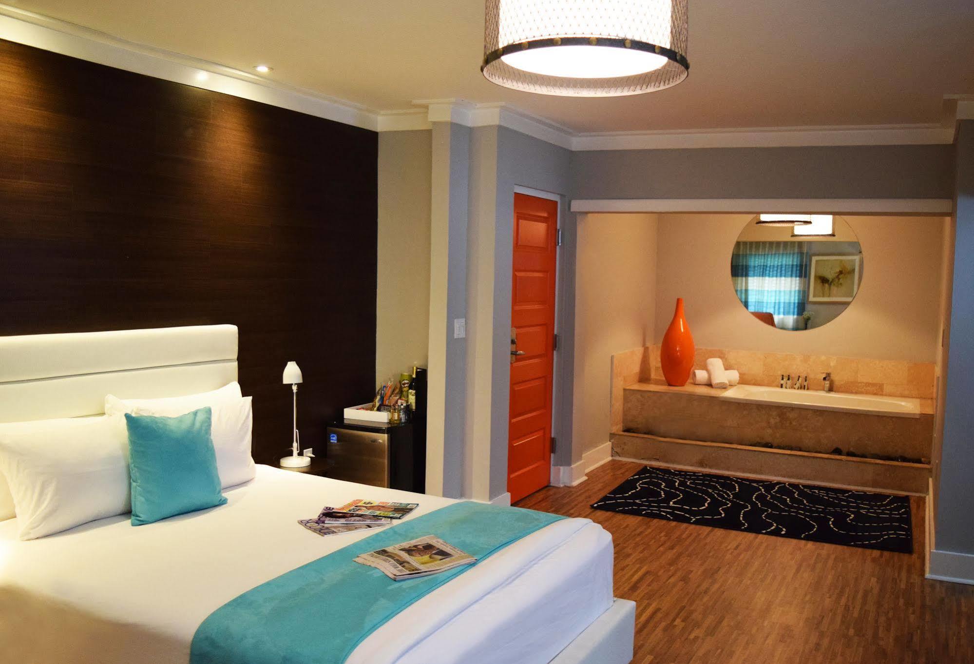 Chesterfield Hotel & Suites Майами-Бич Экстерьер фото