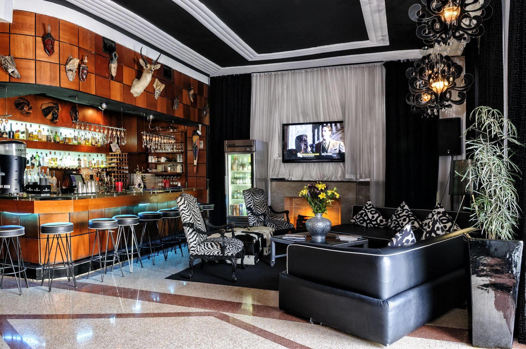 Chesterfield Hotel & Suites Майами-Бич Экстерьер фото